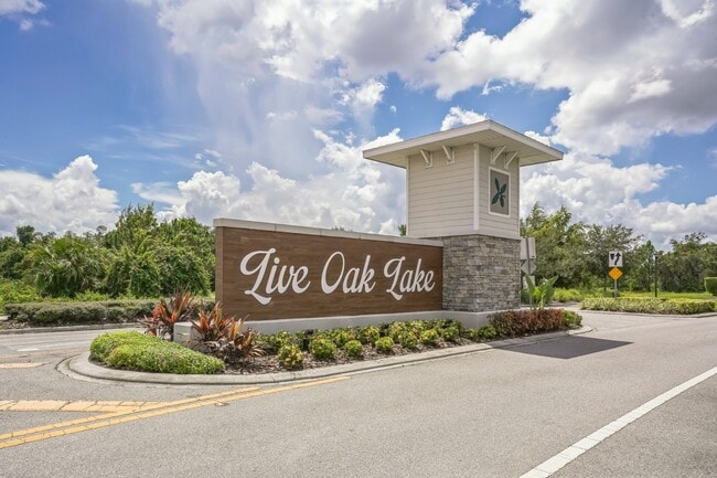 Building Photo - Charming 4-Bedroom Family Home in Serene S...