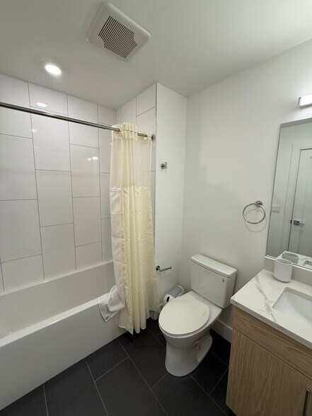 Building Photo - 11 Beechcroft St