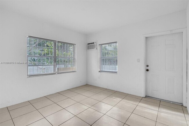 Building Photo - 601 NW 90th St