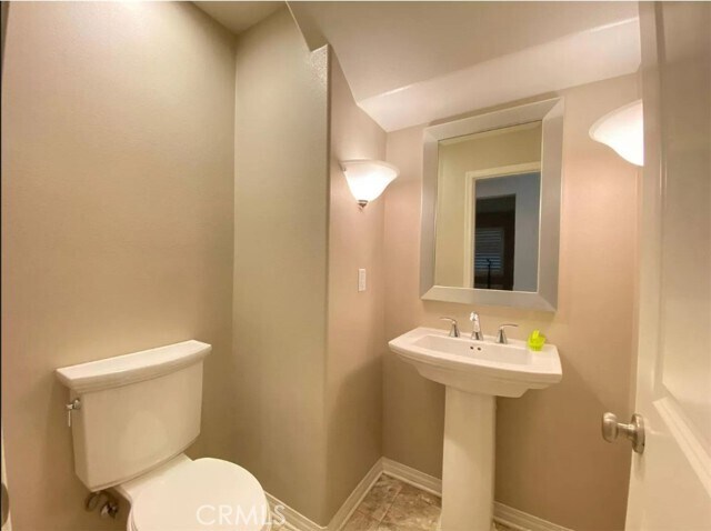 Building Photo - 6430 Sheffield St