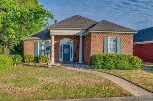 Building Photo - 2112 Parkview Dr S