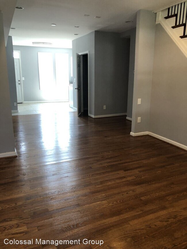 Building Photo - 4 br, 2.5 bath House - 121 N Monastery Ave