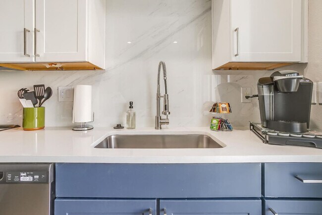 Building Photo - 2901 Indiana St