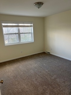 Building Photo - 5 Fellows Rd