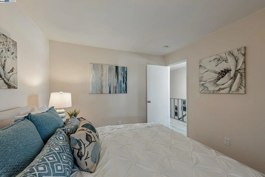 Building Photo - 7516 Silvertree Ln