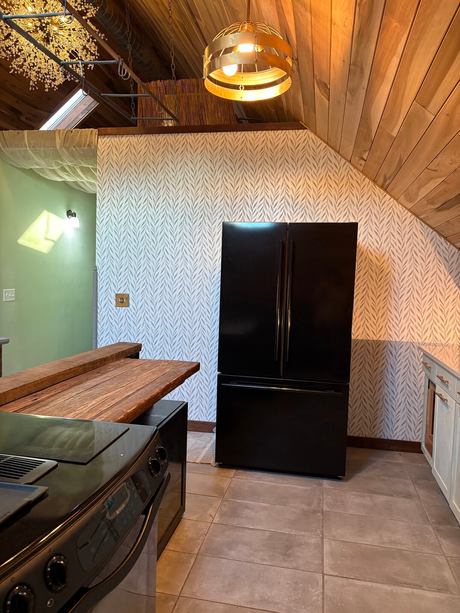 Building Photo - 920 Lafayette Ave