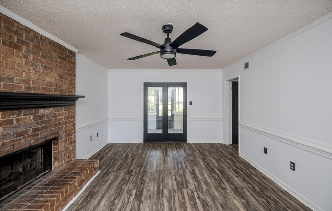 Building Photo - 162 Moss Creek Dr