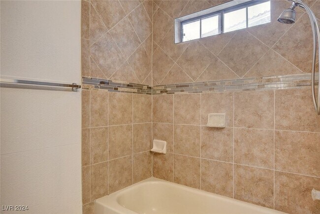 Building Photo - 2645 S Durango Dr