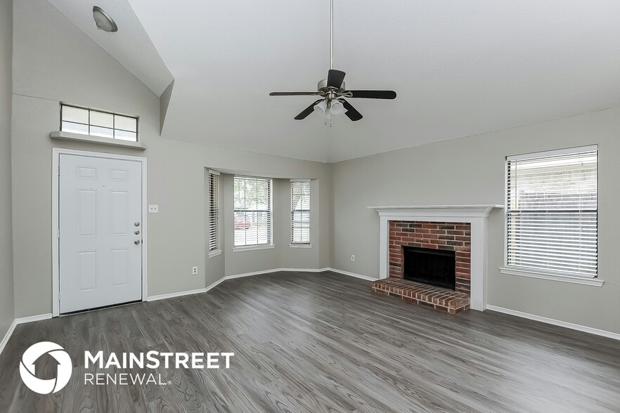 Building Photo - 2080 Palomino Trail