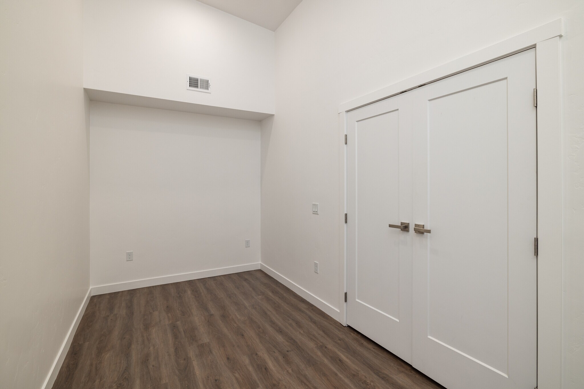 Building Photo - 443 Kane Creek Blvd