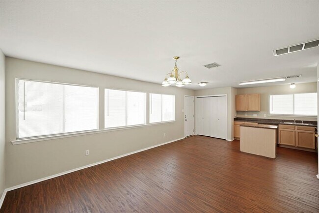 Building Photo - 1521 Nichole Woods Dr