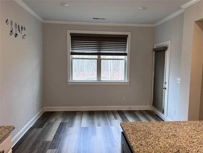 Building Photo - 2691 River Cane Wy