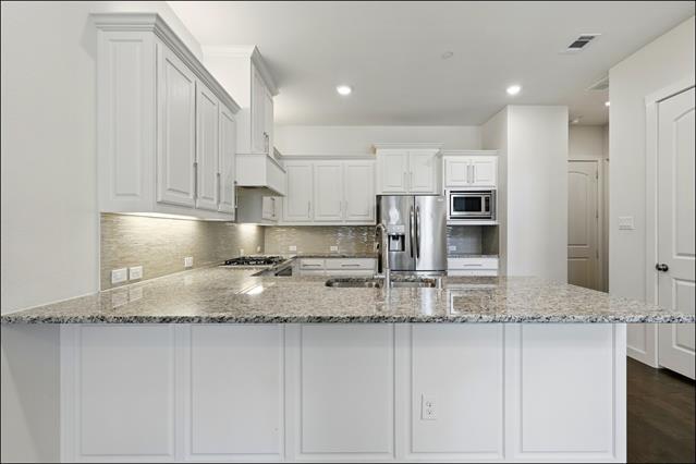 Building Photo - 4833 Paddock Trl