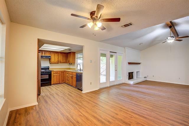 Building Photo - 1010 Kingston Dr