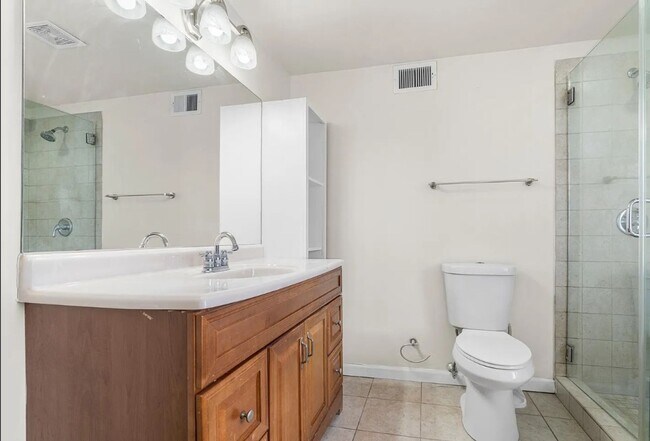 Building Photo - 1401 Druid Hill Ave