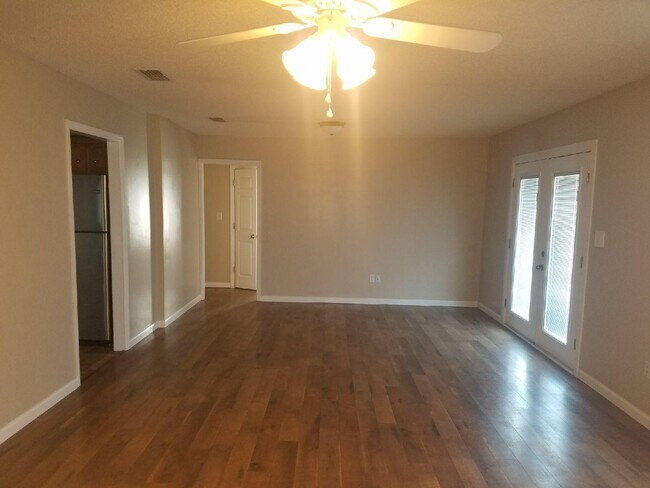 Building Photo - Home for Rent