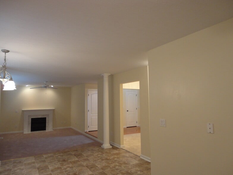 Building Photo - 8510 Ethan Ct