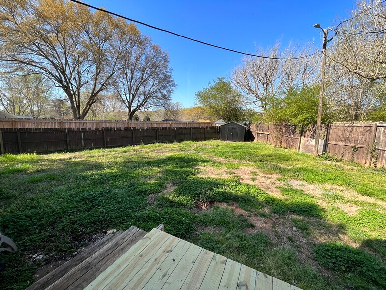 Building Photo - 3747 Branding Iron Dr