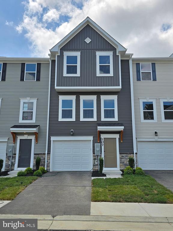 Building Photo - 107 BOONE Ct