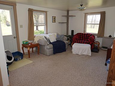 Living Area - 149 Old Bath Rd