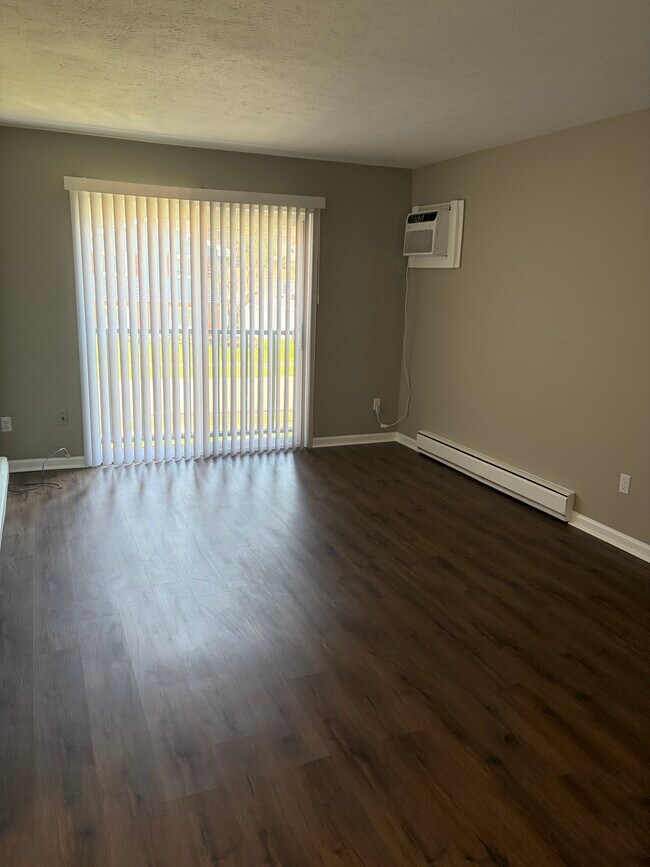 Building Photo - 1516 Avery St