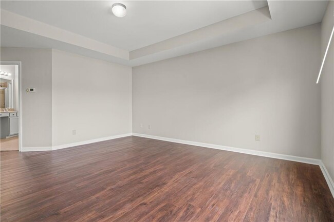 Building Photo - 4940 Breezewood Cir