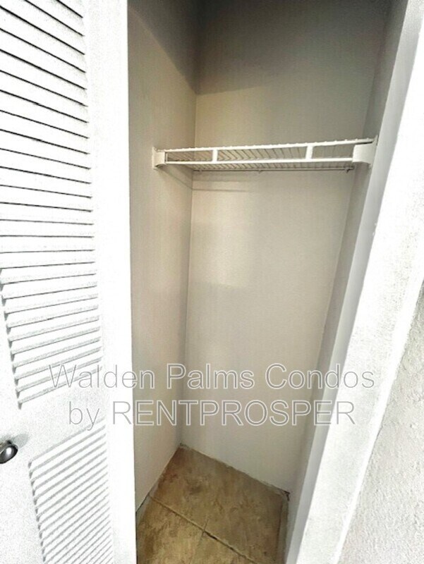 Building Photo - 4724 Walden Cir