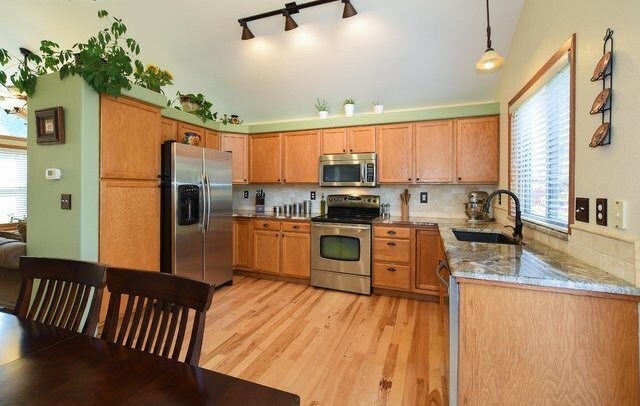 Building Photo - 3759 Jefferson Dr