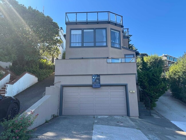 Building Photo - 304 Twin Peaks Blvd