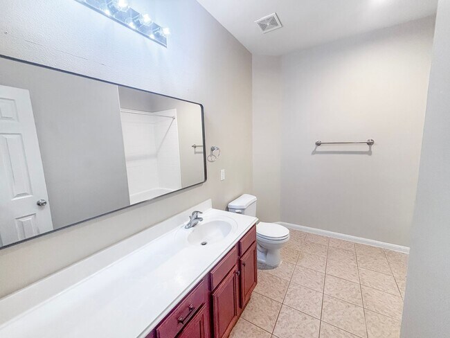 Building Photo - 26403 Abbey Springs Ln