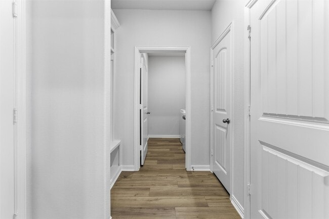 Building Photo - 3520 Columbus St