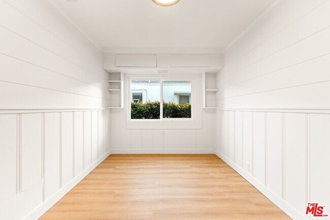 Building Photo - 2522 Armacost Ave