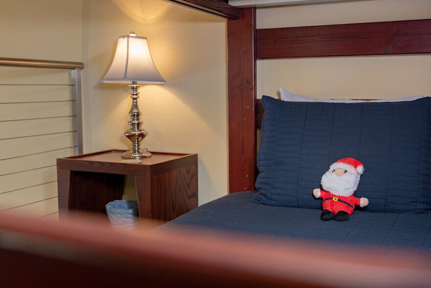 Building Photo - 600 South Park Avenue