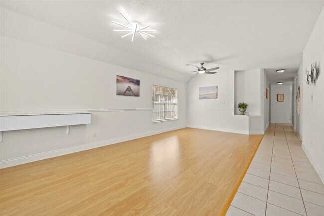 Building Photo - 16314 Cobble Springs Ct