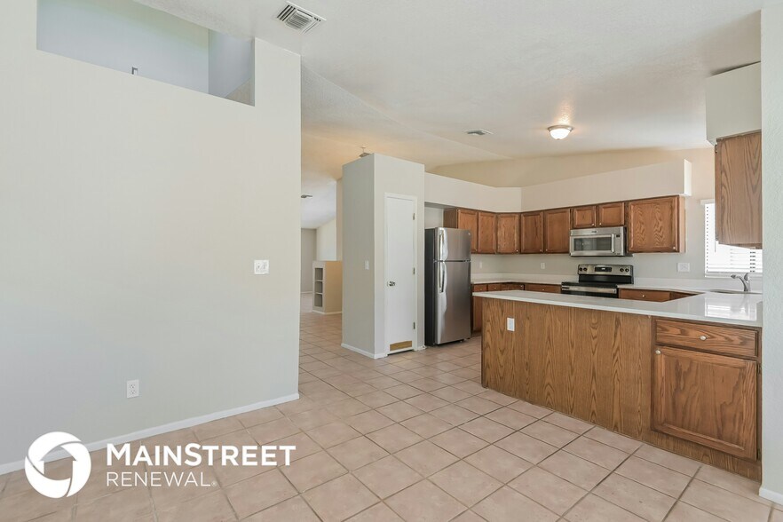 Building Photo - 5124 W Citrine Pl