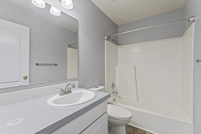 Building Photo - 15081 Widgeon Ave