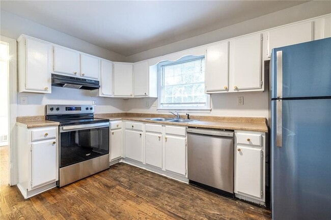 Building Photo - 2986 Belvedere Ln