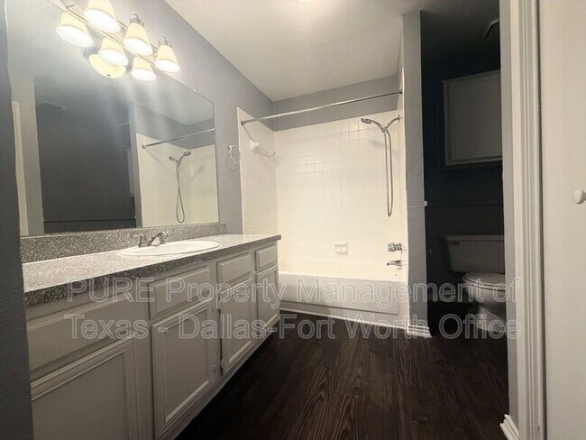 Building Photo - 806/203 Castleglen Drive