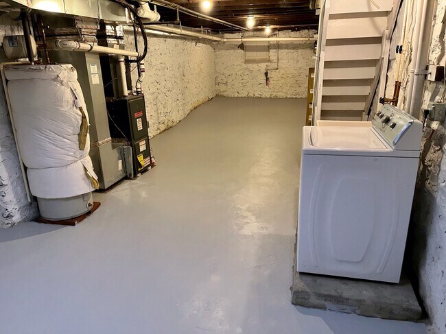 Walkout Basement - 12.5 x 40 - 3026 Remington Ave