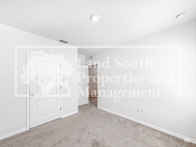 Building Photo - 5781 Arlington River Dr.