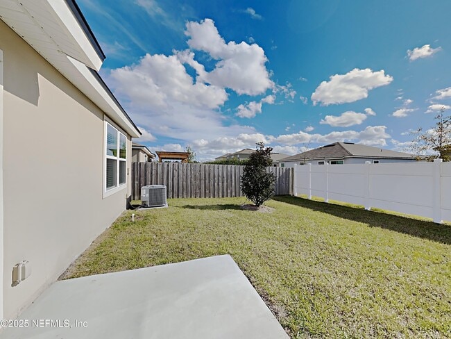 Building Photo - 2209 Pebble Point Dr