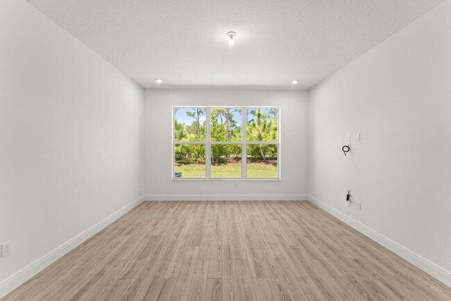 Building Photo - 3567 NW Solange Ct