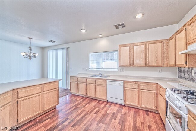 Building Photo - 4222 E Spruce Fern Ln