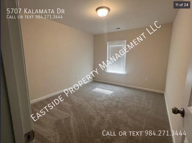 Building Photo - 5707 Kalamata Dr