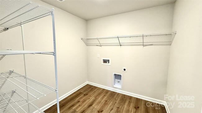 Building Photo - 1542 Swallow Tail Dr