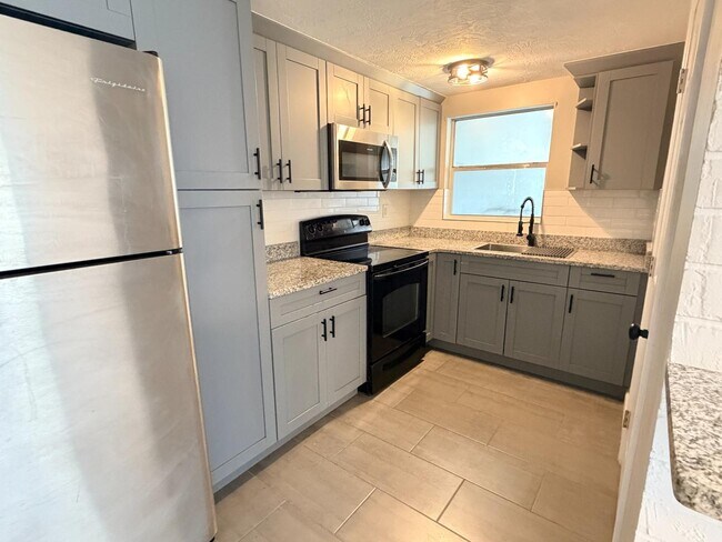 Building Photo - 4636 Irene Loop