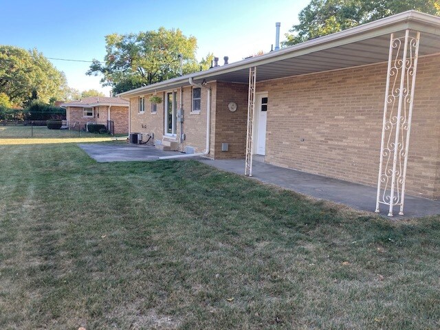 Building Photo - 216 S Indiana Ave