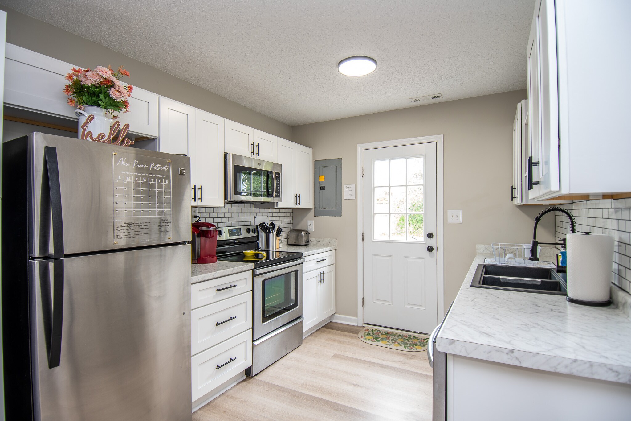 Building Photo - 88 Shoreline Dr