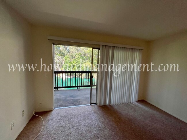 Building Photo - Lake view in LA! Resort style living in pa...