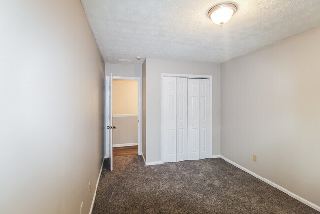 Building Photo - 5739 Hilton Ridge Rd